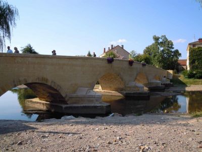 Pont de Pierre